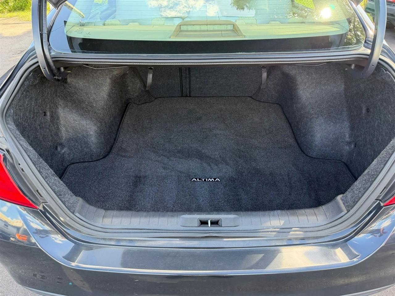 Nissan Altima  2016