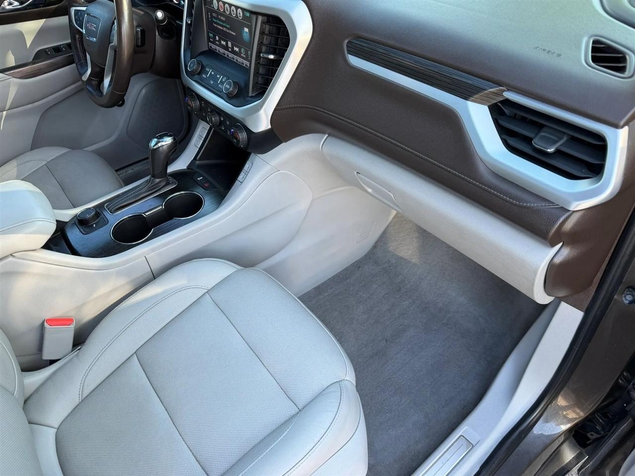 GMC Acadia  2019