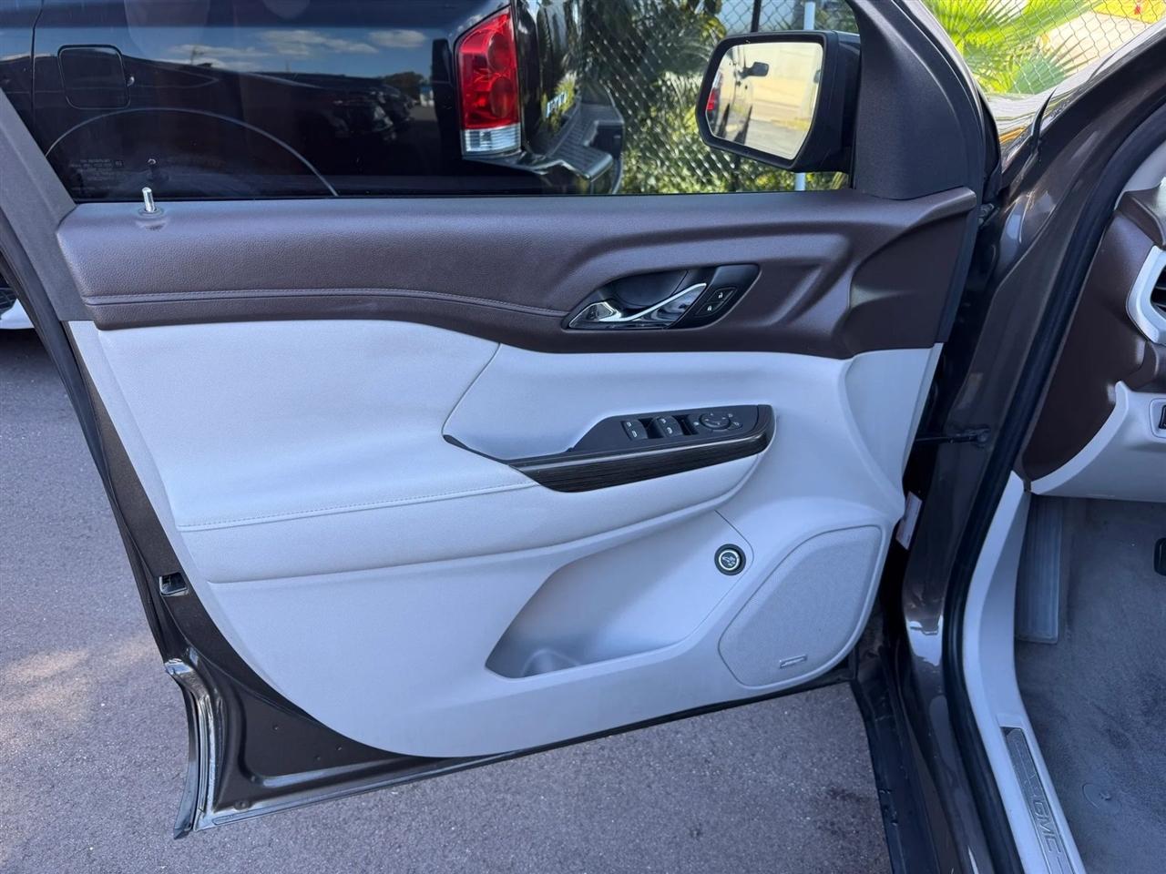 GMC Acadia  2019