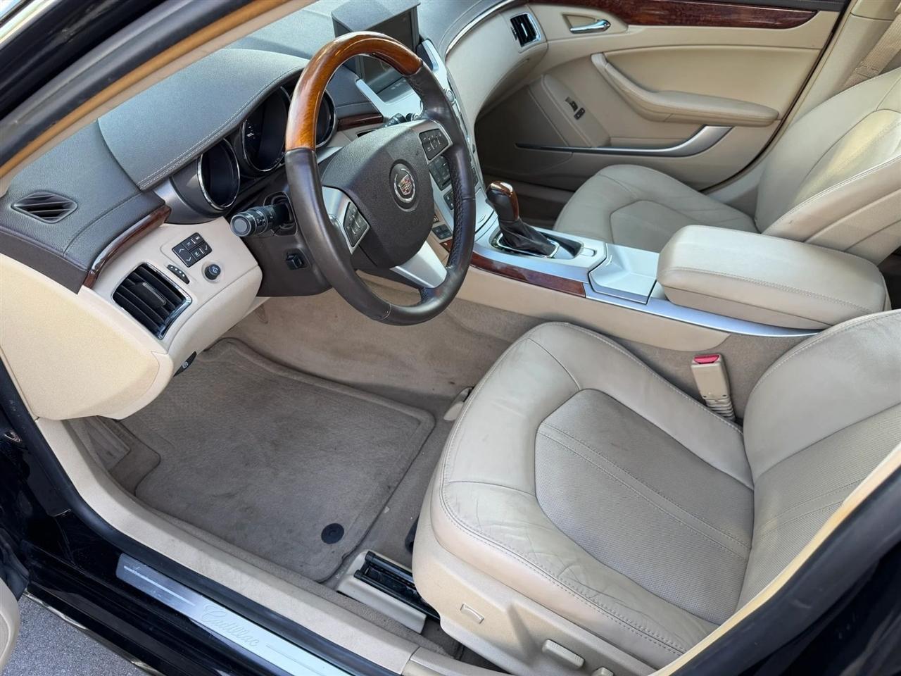 Cadillac CTS Sedan  2011