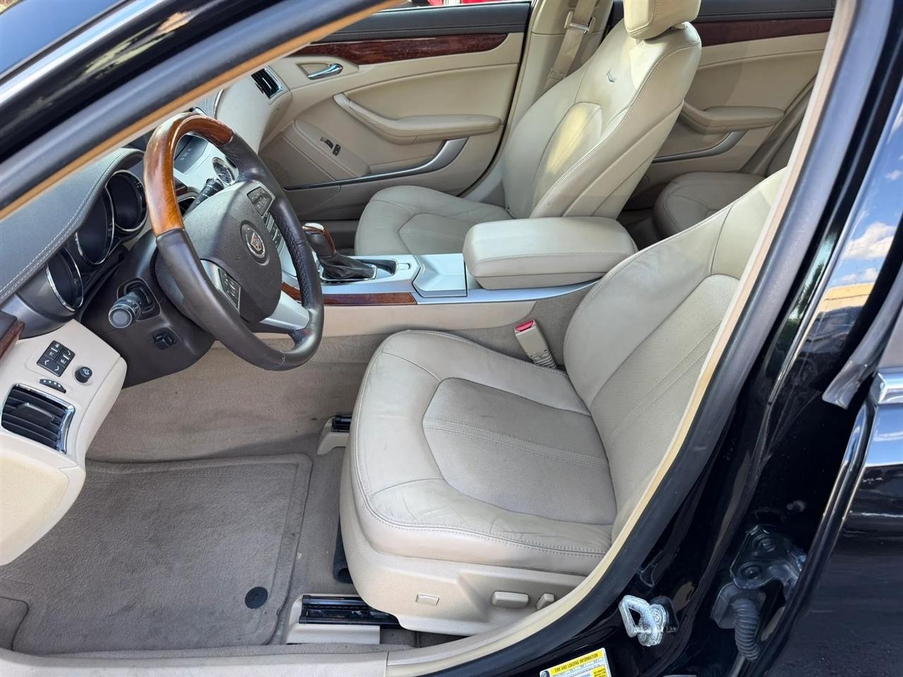 Cadillac CTS Sedan  2011