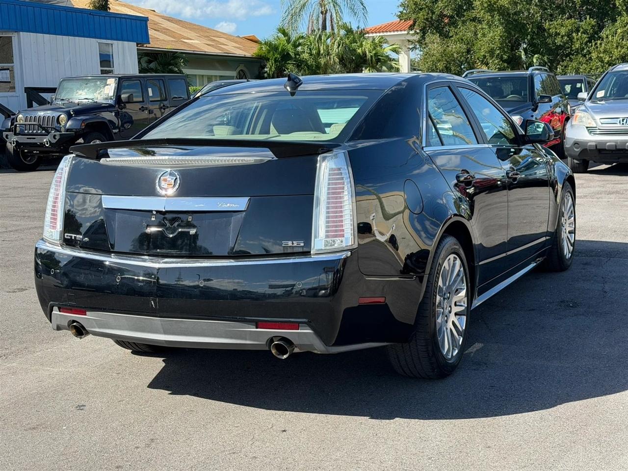 Cadillac CTS Sedan  2011