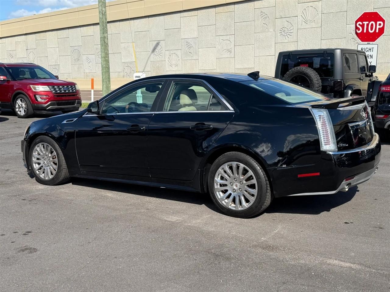 Cadillac CTS Sedan  2011