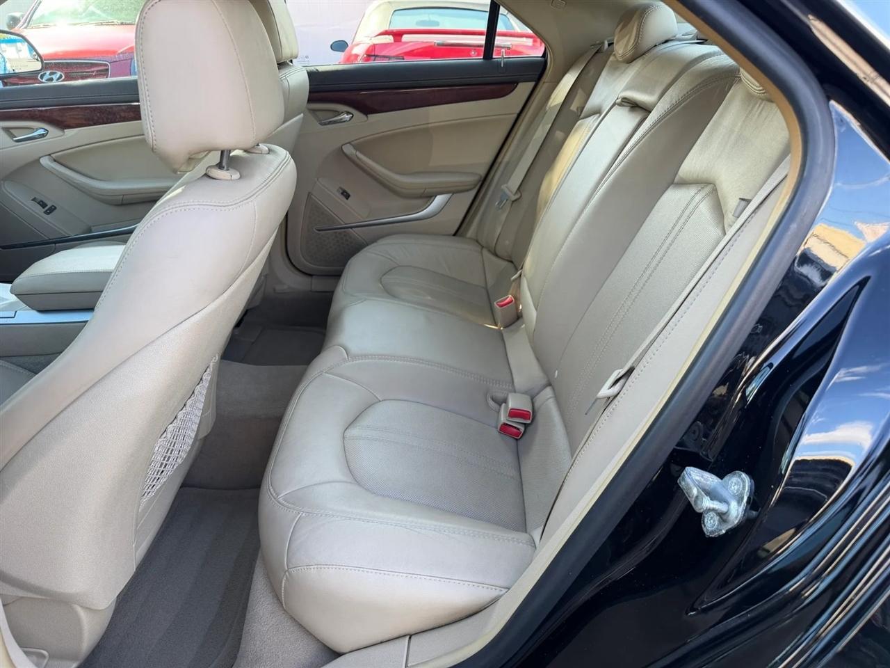 Cadillac CTS Sedan  2011
