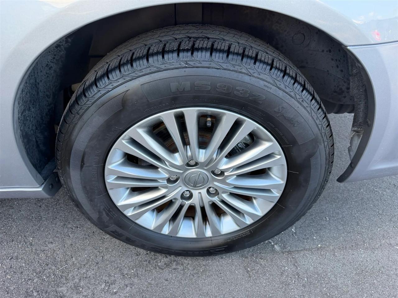 Chrysler Town & Country  2013