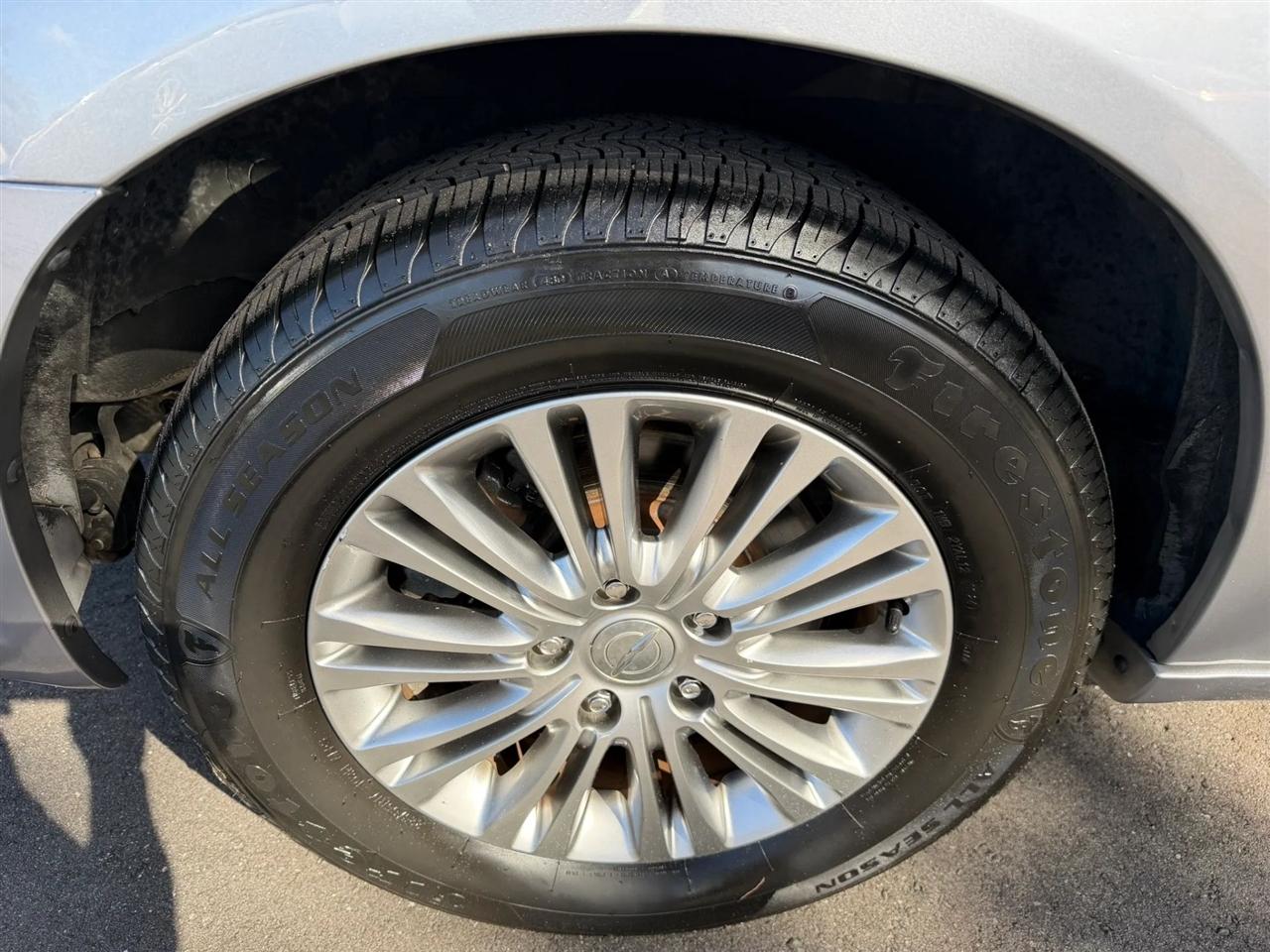 Chrysler Town & Country  2013