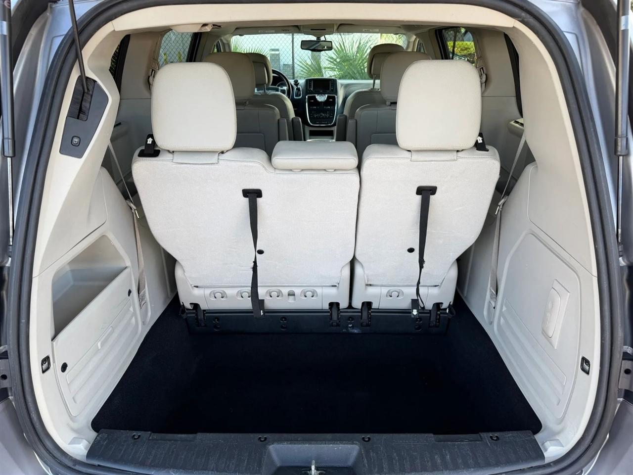 Chrysler Town & Country  2013