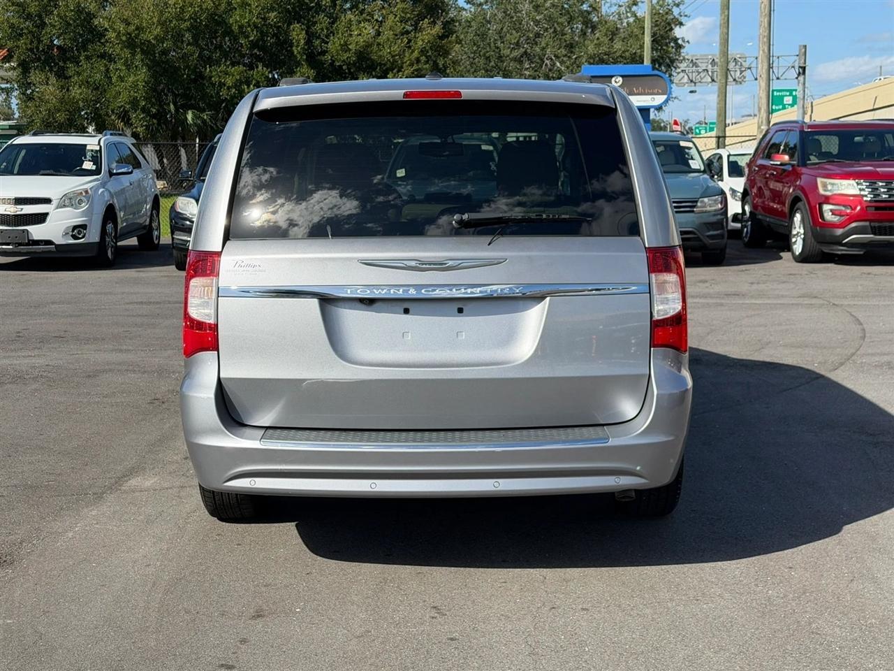 Chrysler Town & Country  2013