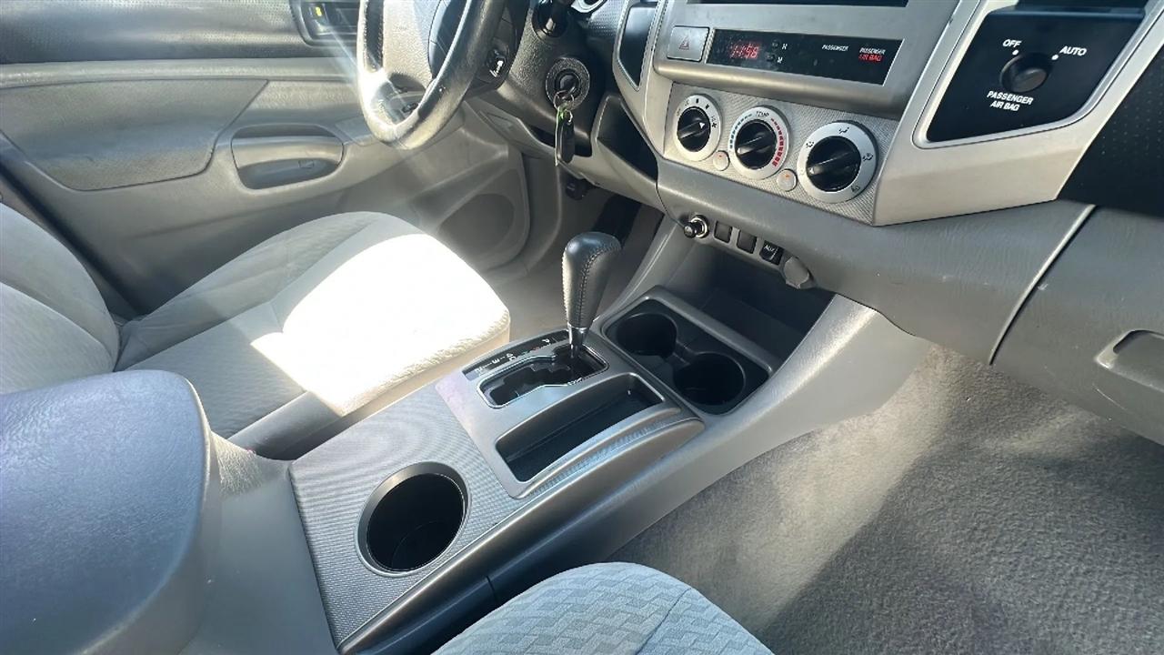 Toyota Tacoma  2010