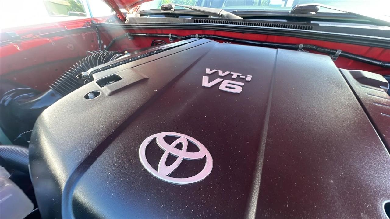 Toyota Tacoma  2010
