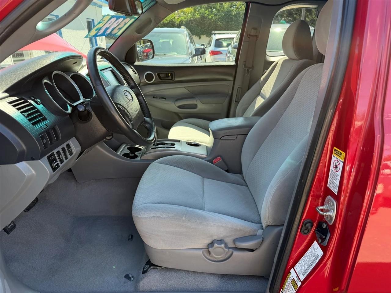 Toyota Tacoma  2010