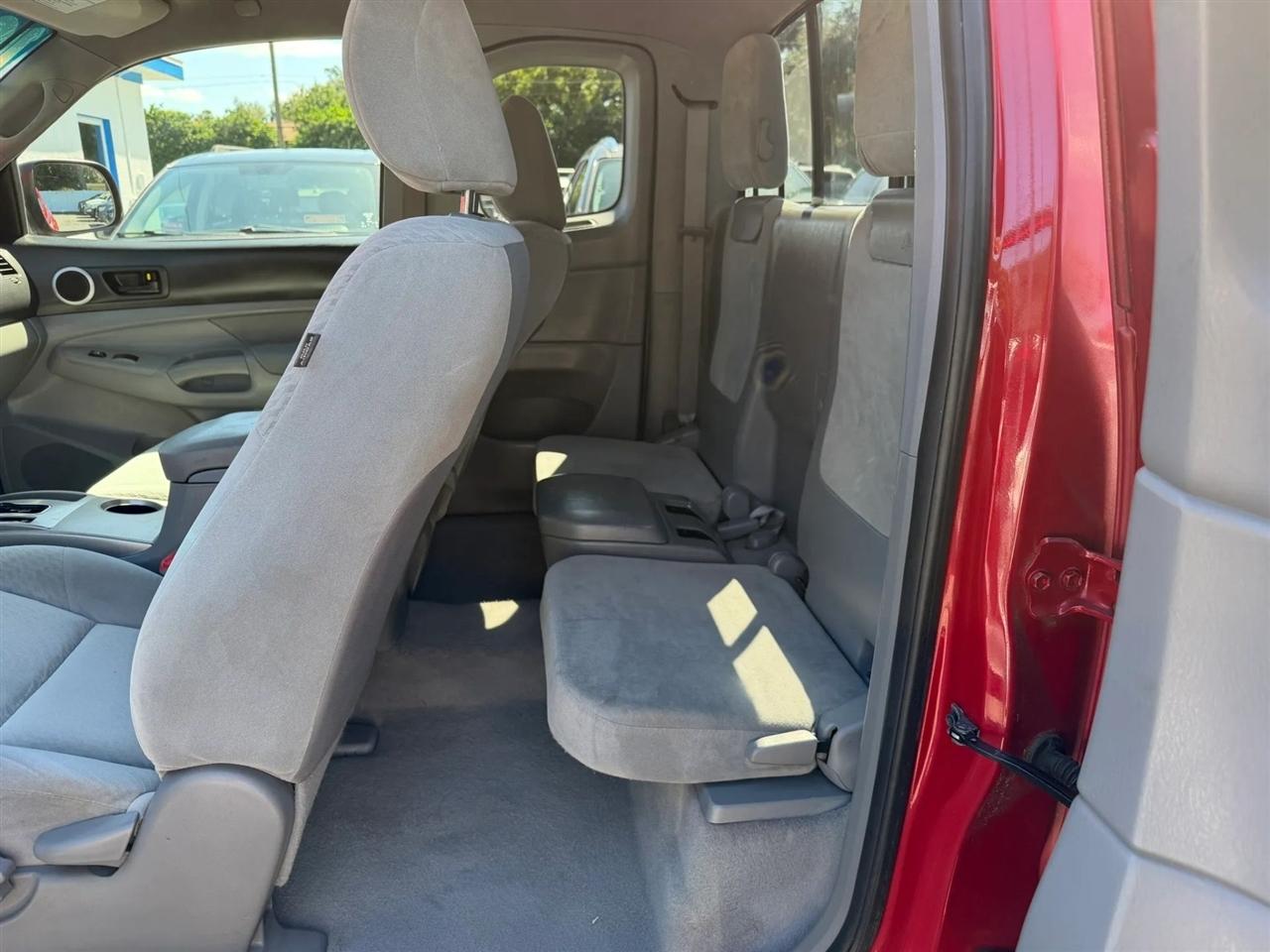 Toyota Tacoma  2010