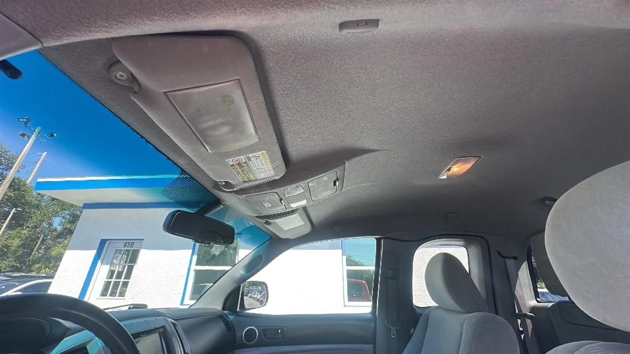 Toyota Tacoma  2010