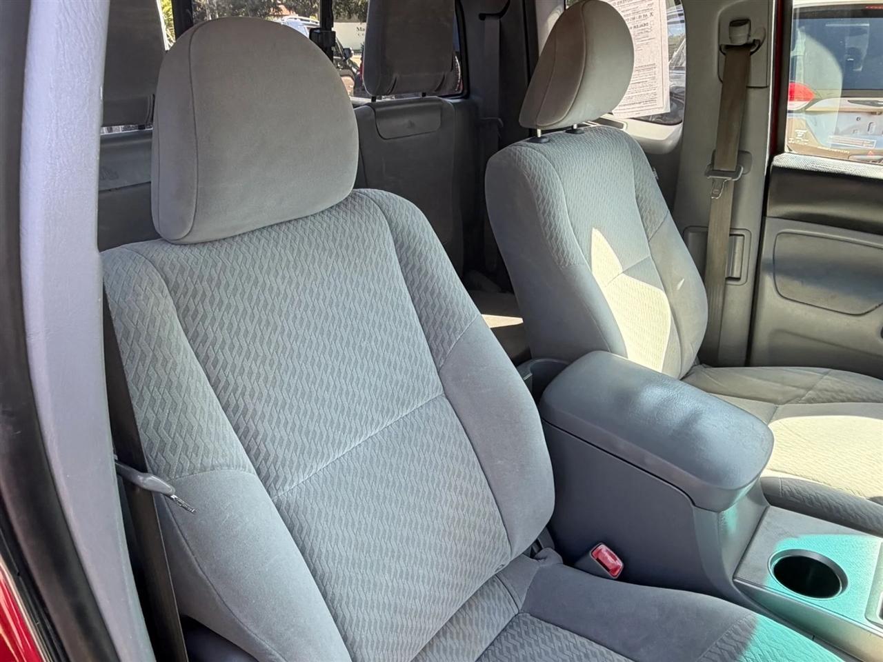 Toyota Tacoma  2010