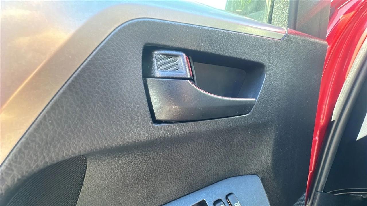 Toyota RAV4  2017