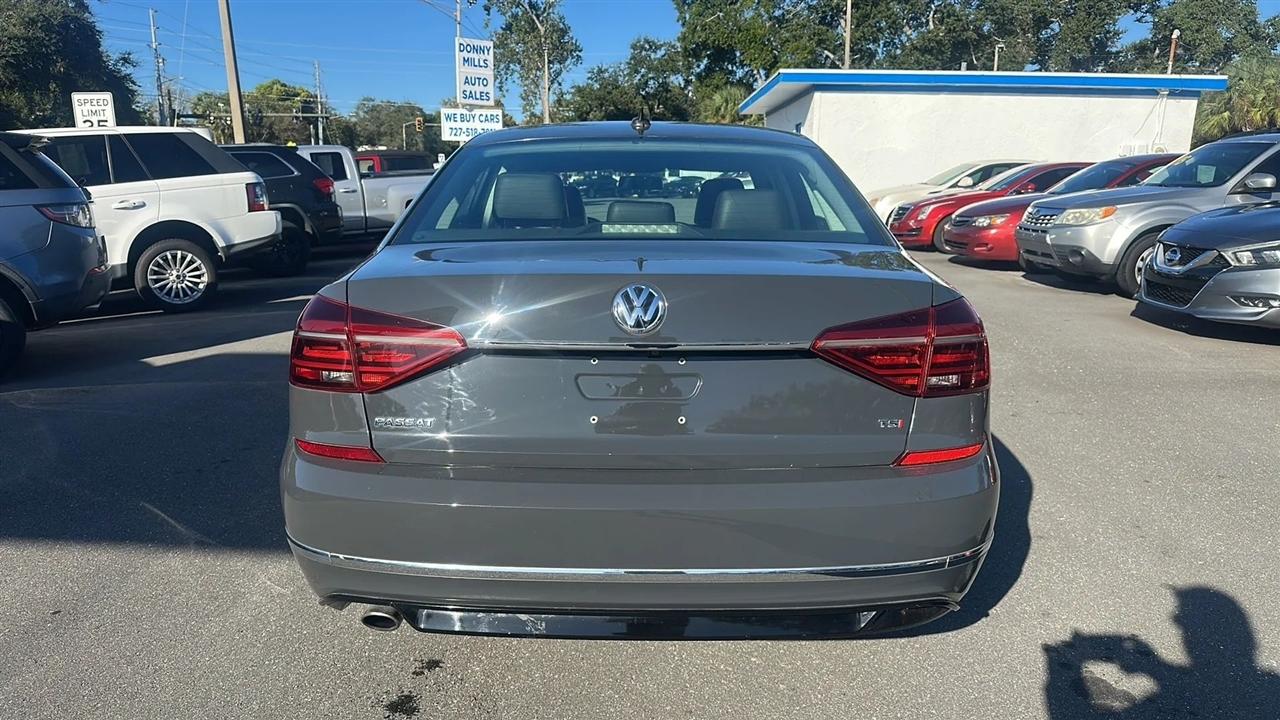 Volkswagen Passat  2017