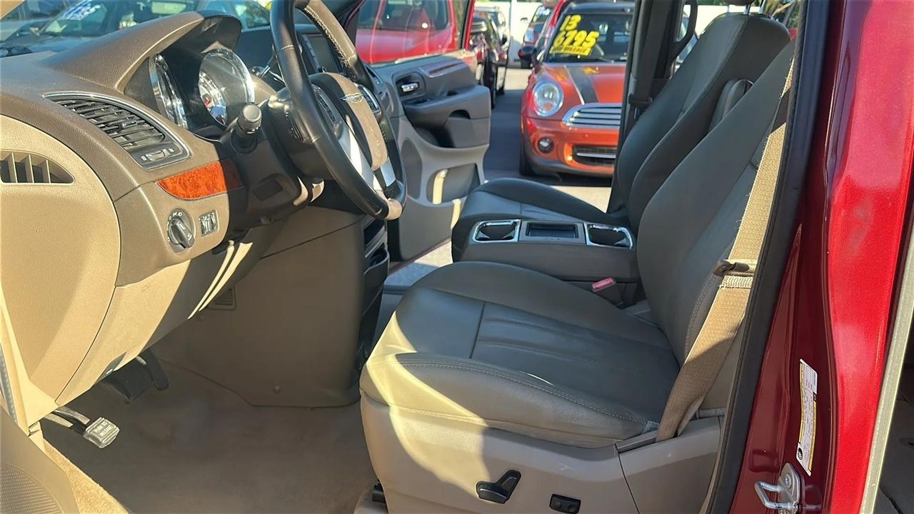 Chrysler Town & Country  2016