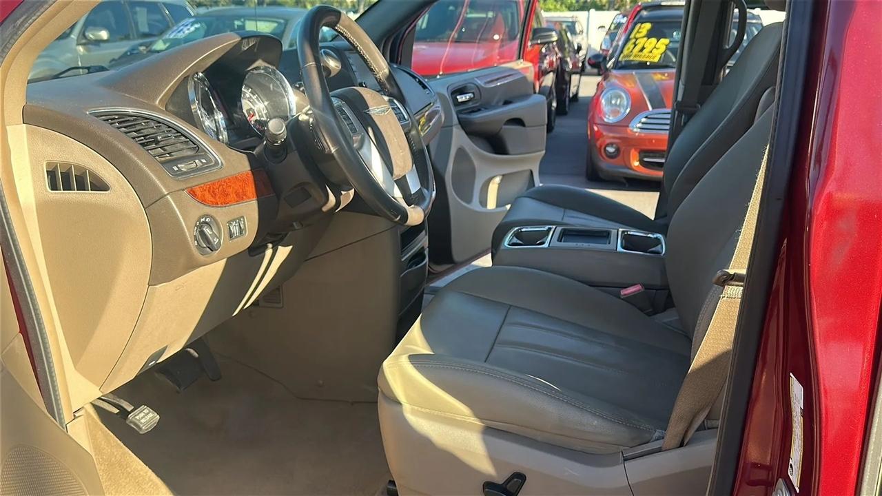 Chrysler Town & Country  2016