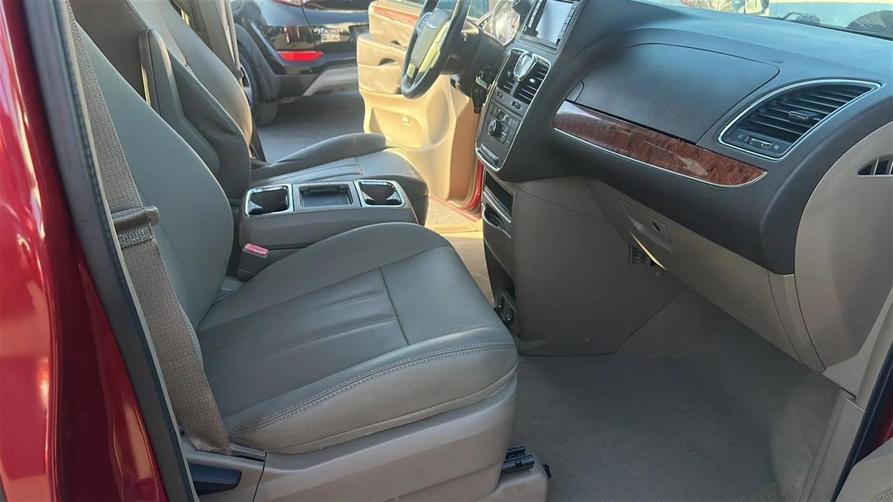 Chrysler Town & Country  2016
