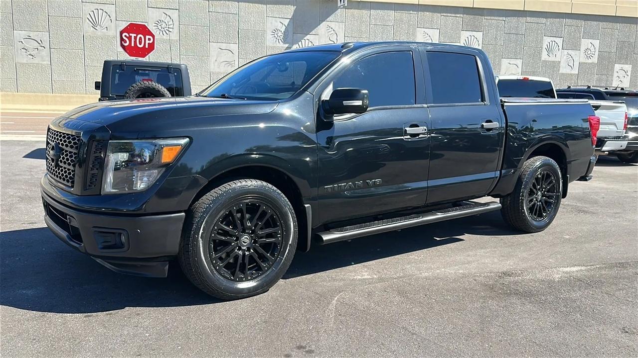 Nissan Titan  2019