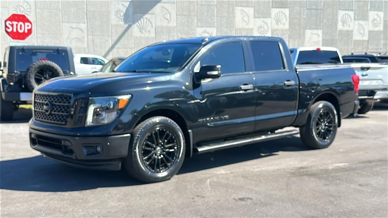 Nissan Titan  2019