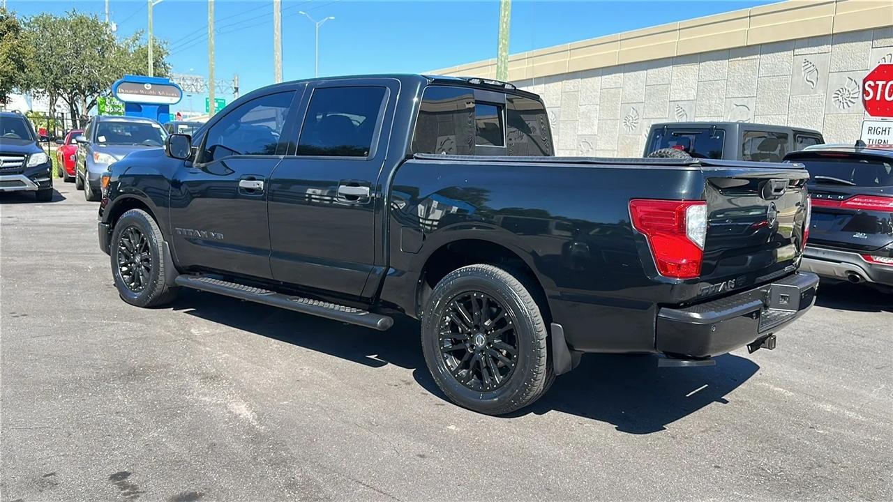 Nissan Titan  2019