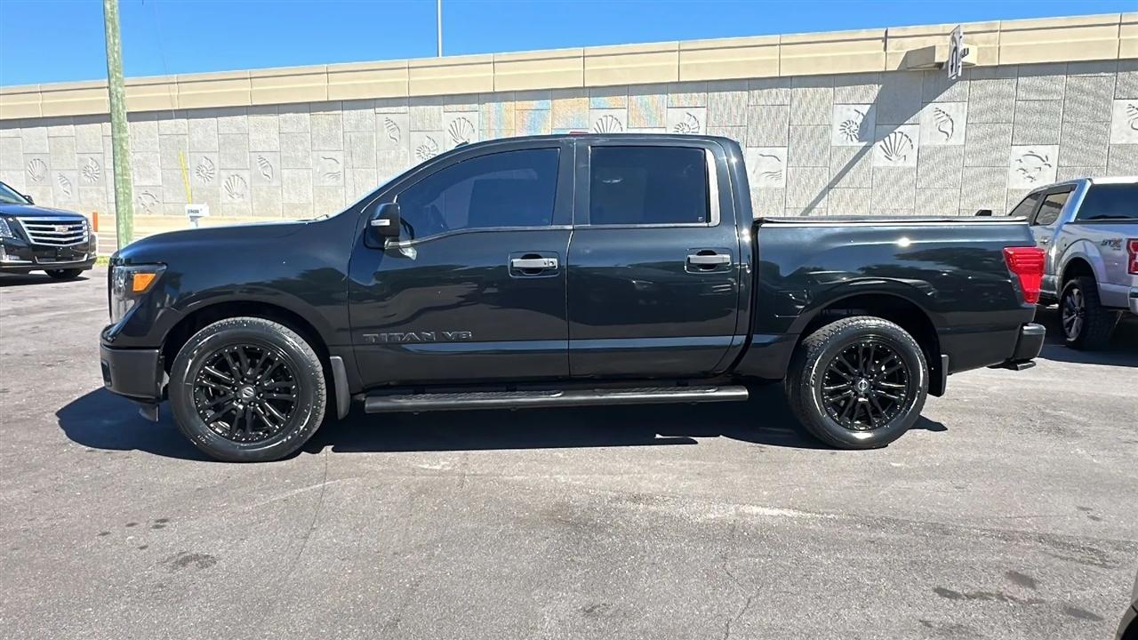 Nissan Titan  2019