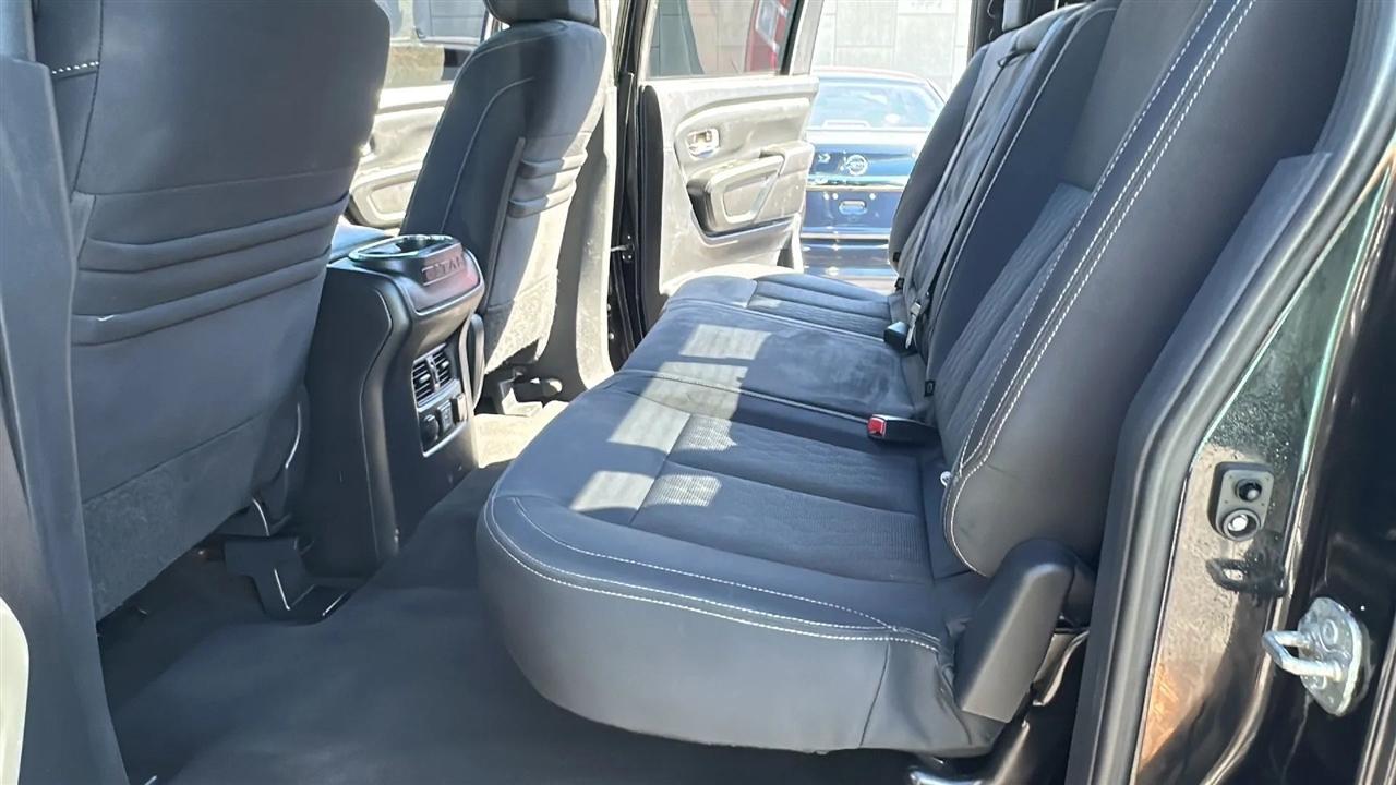 Nissan Titan  2019