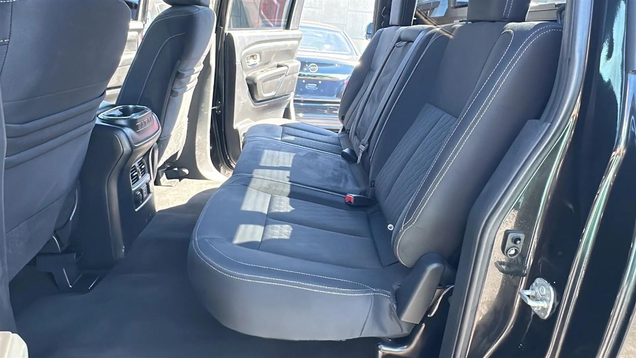 Nissan Titan  2019