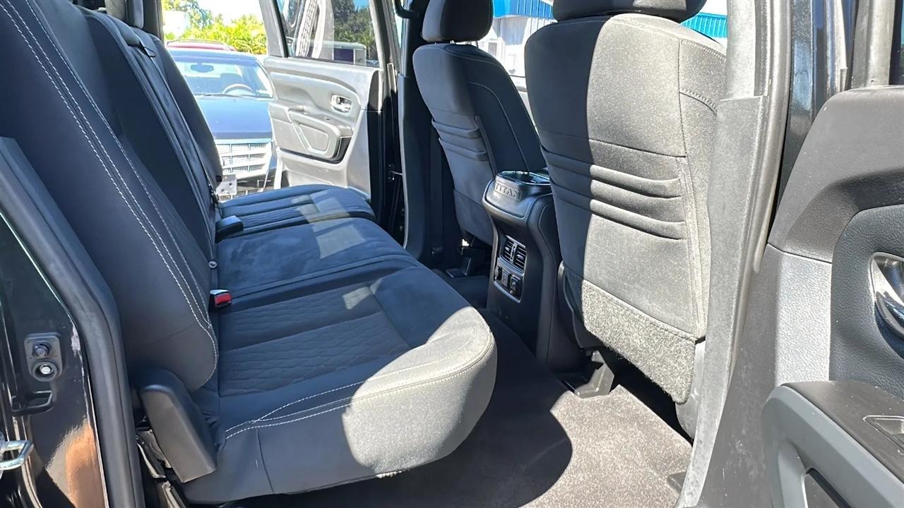 Nissan Titan  2019