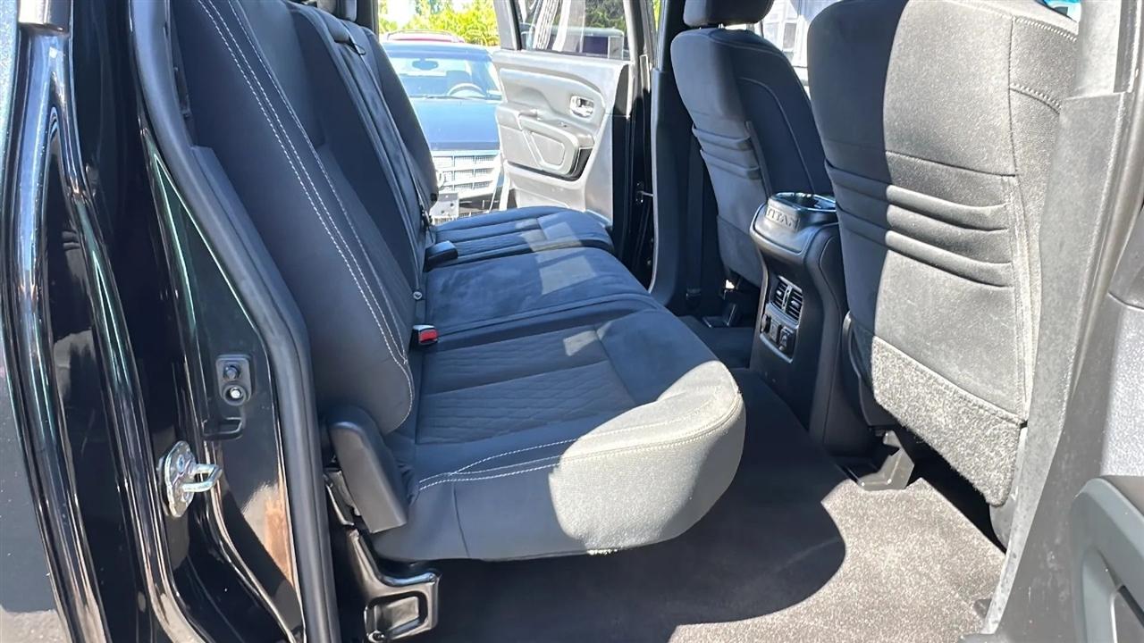 Nissan Titan  2019