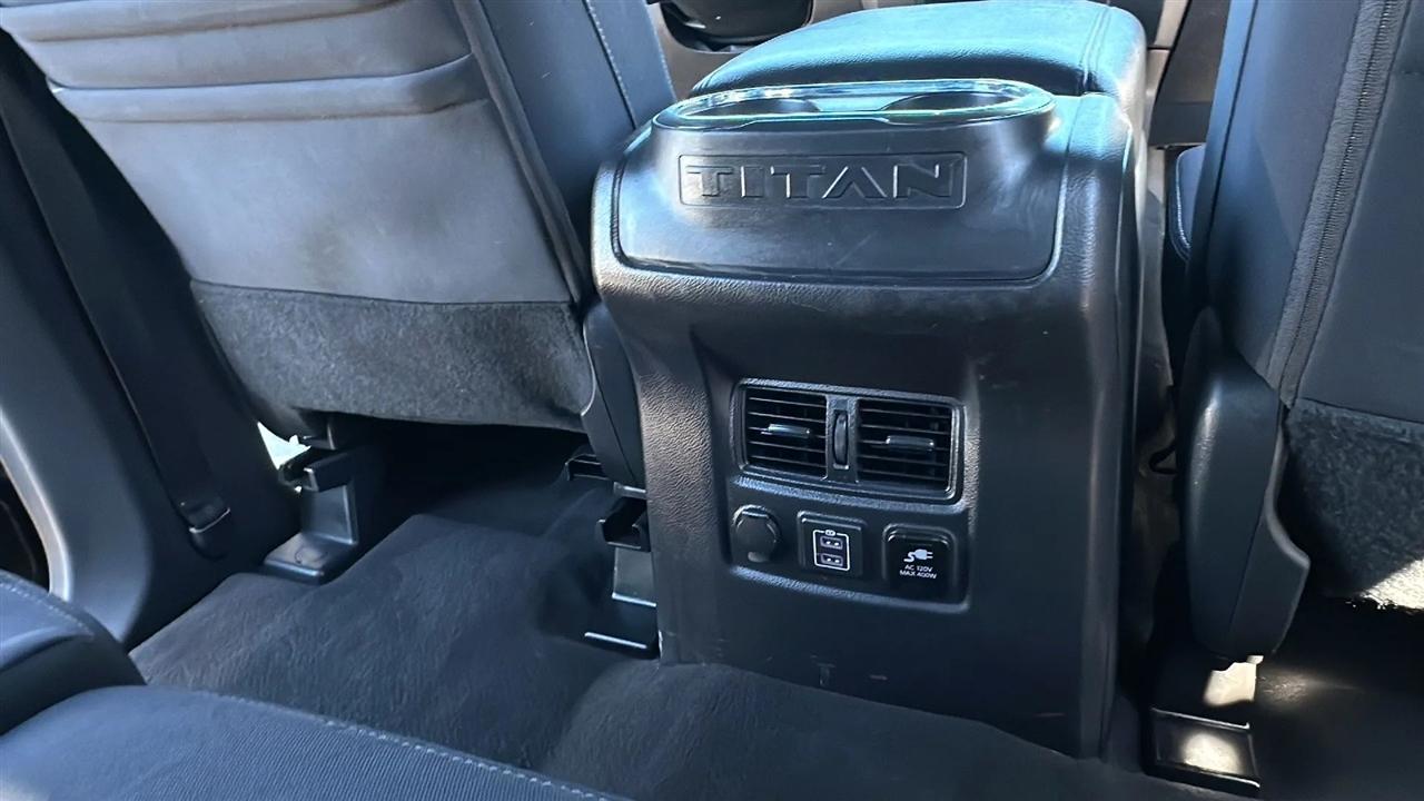 Nissan Titan  2019