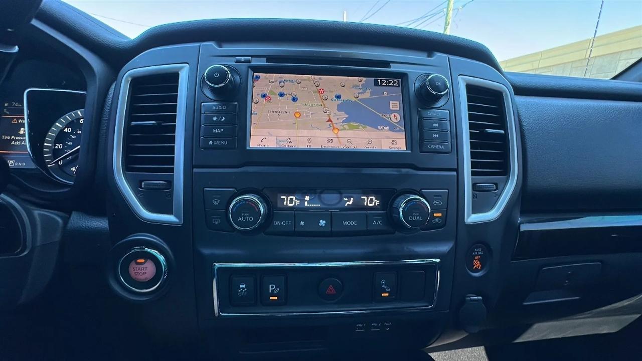 Nissan Titan  2019