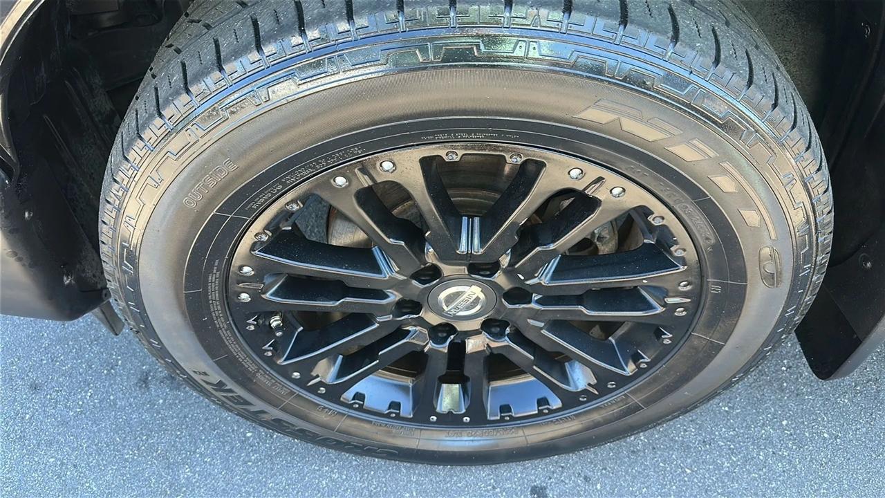 Nissan Titan  2019