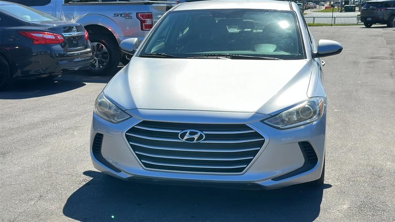 Hyundai Elantra  2018