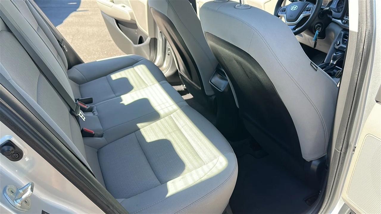 Hyundai Elantra  2018