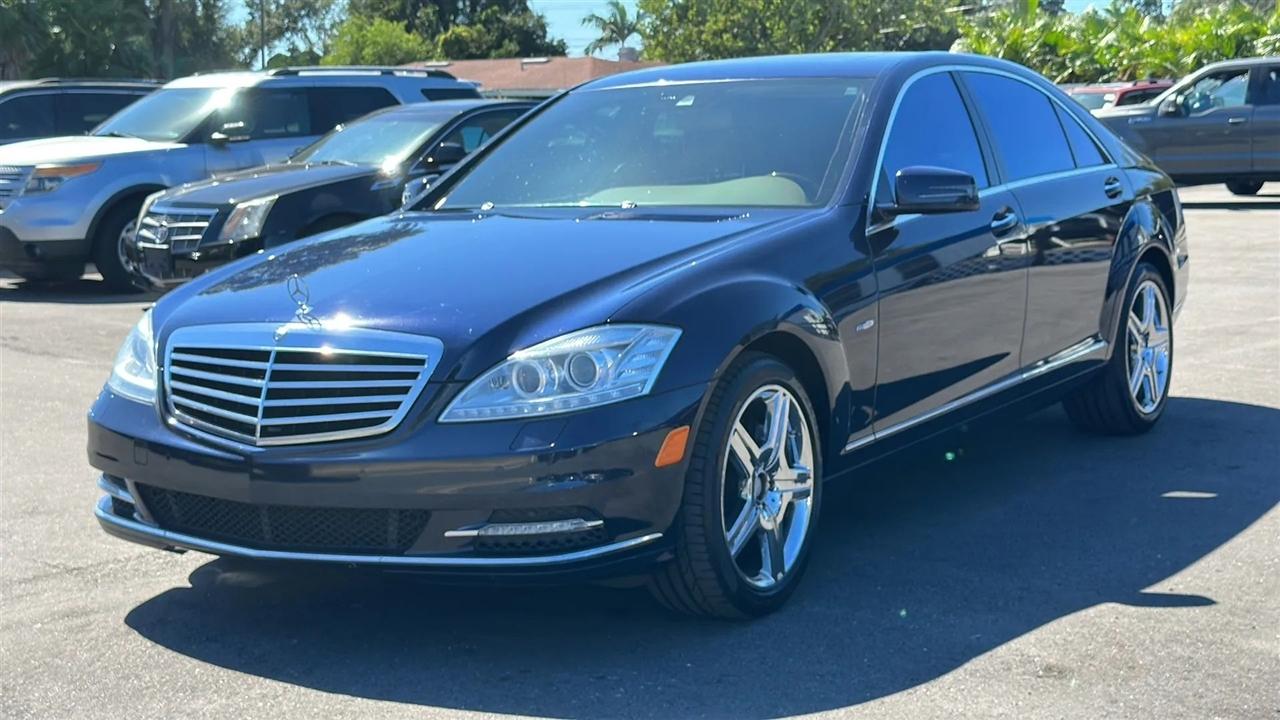 Mercedes-Benz S-Class  2012