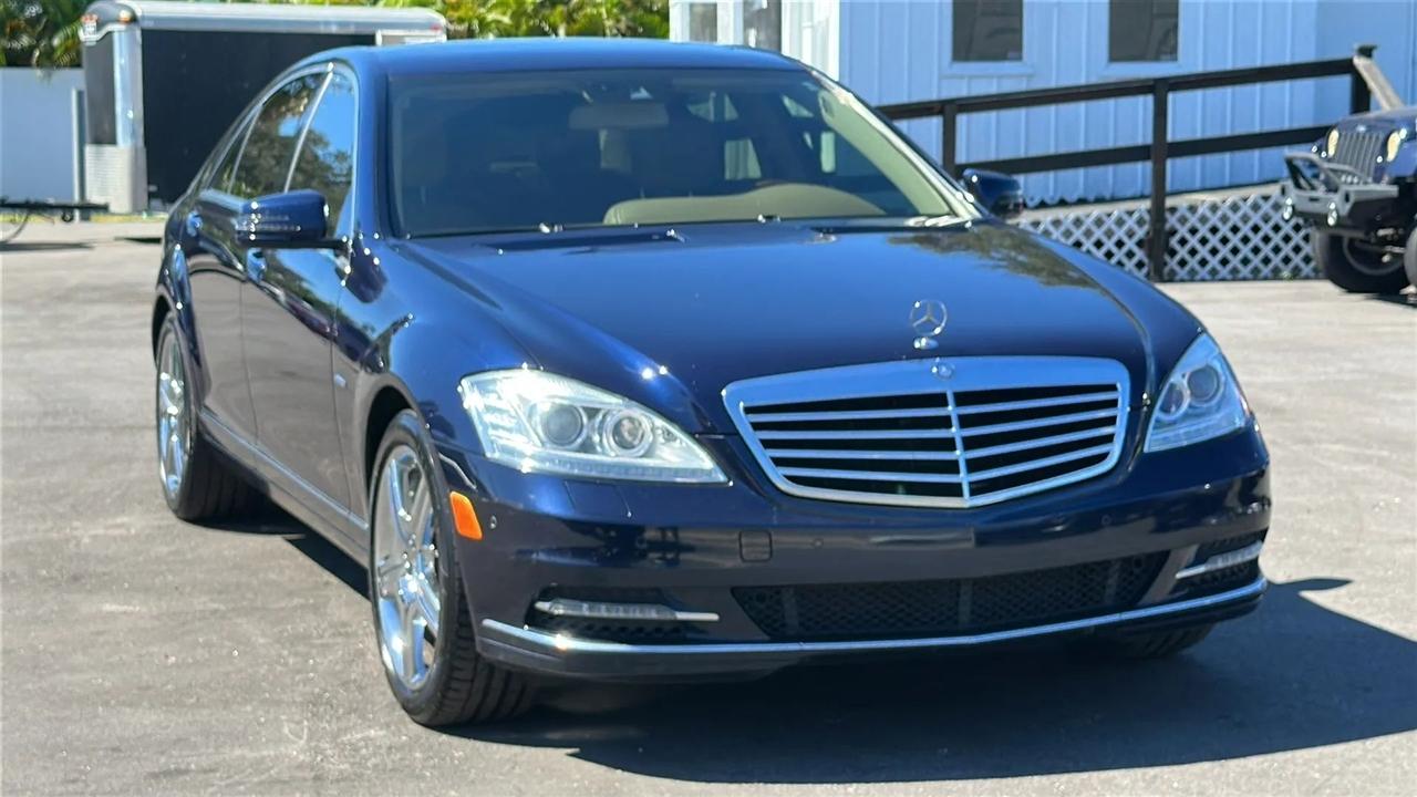 Mercedes-Benz S-Class  2012