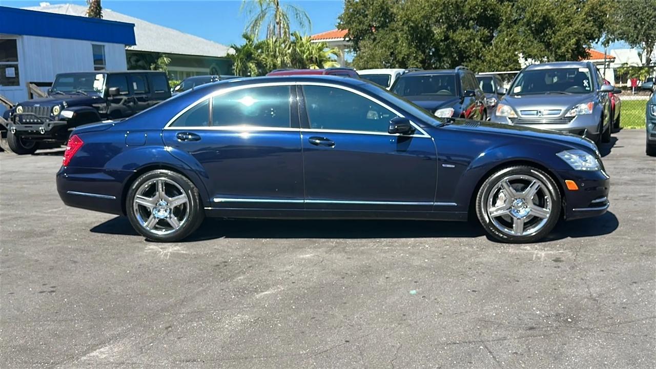 Mercedes-Benz S-Class  2012
