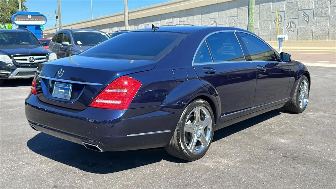 Mercedes-Benz S-Class  2012