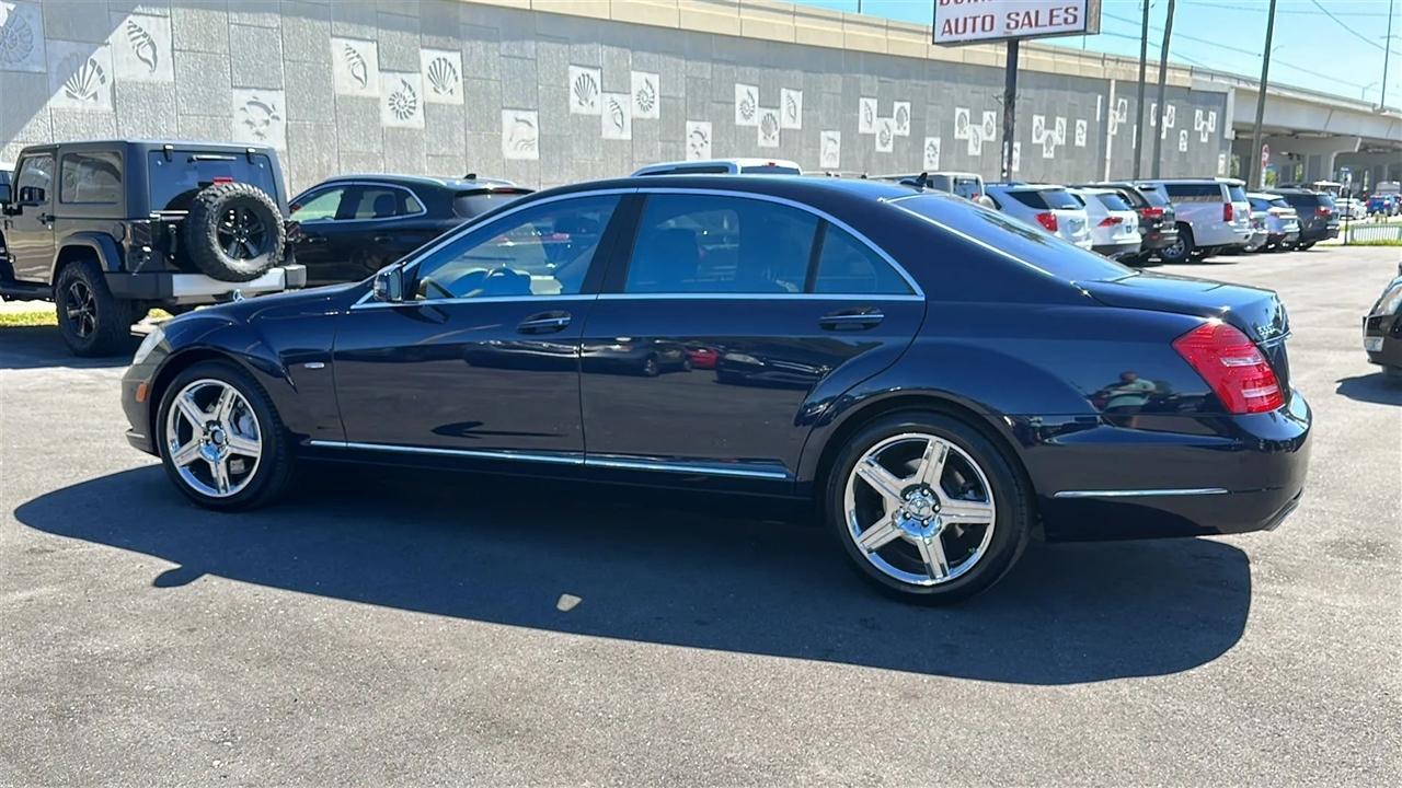 Mercedes-Benz S-Class  2012