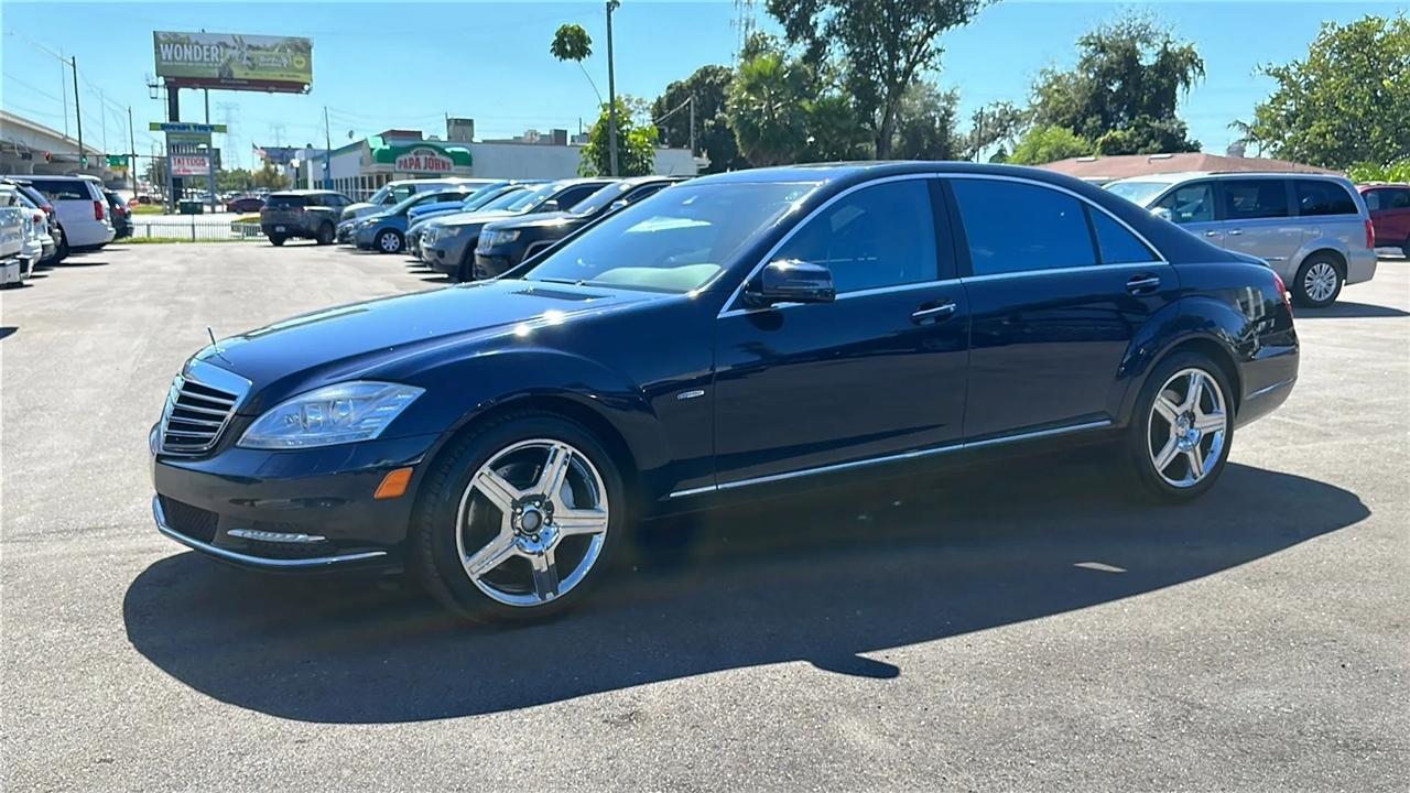 Mercedes-Benz S-Class  2012