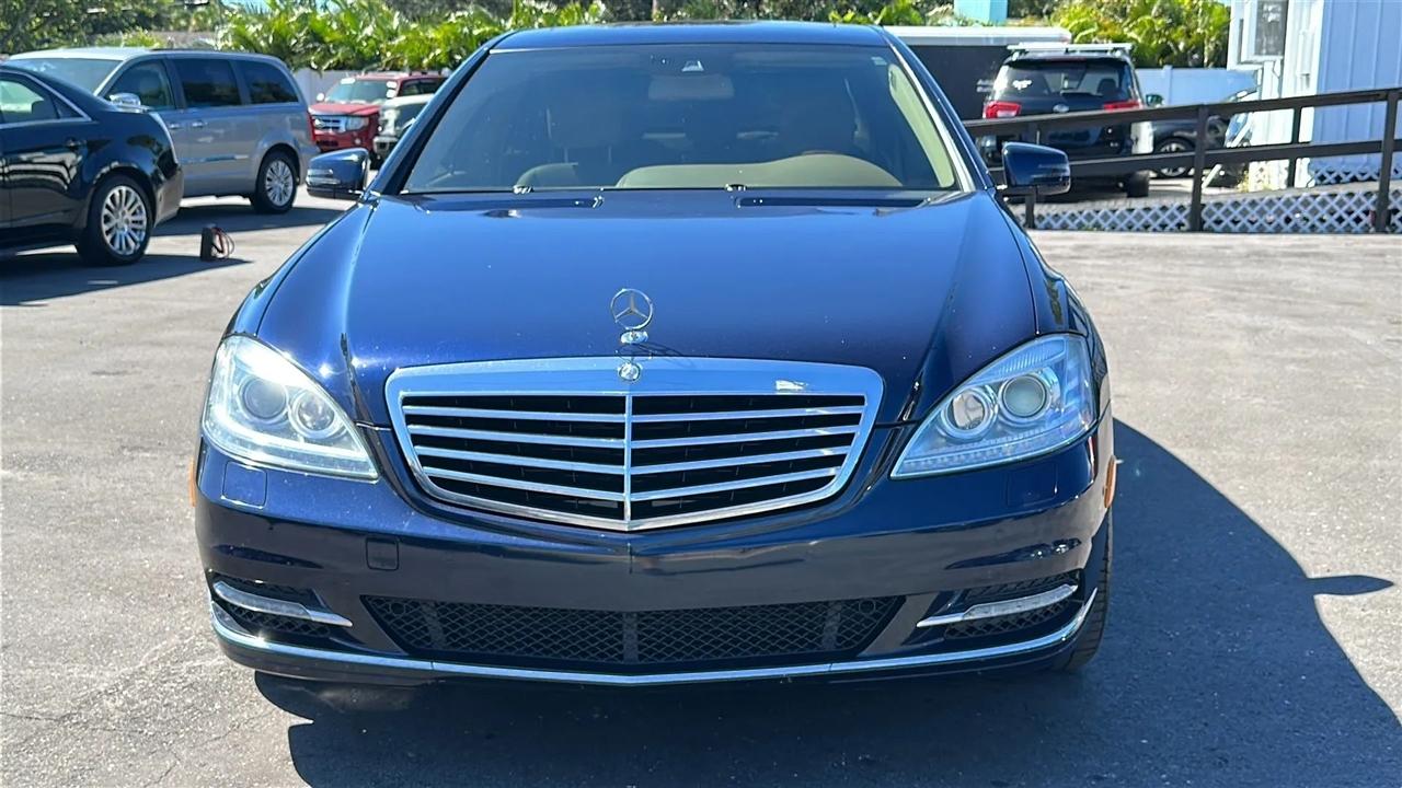 Mercedes-Benz S-Class  2012
