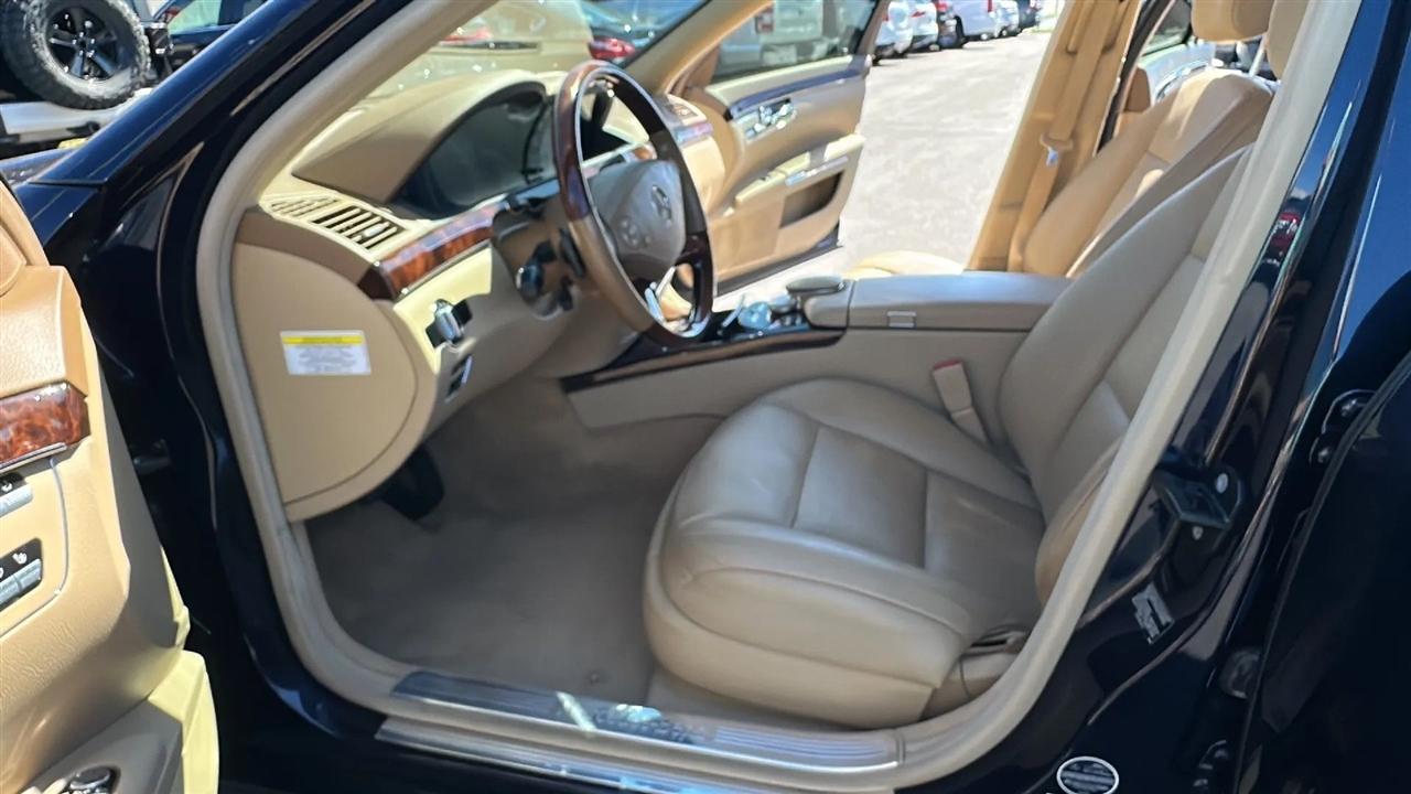 Mercedes-Benz S-Class  2012