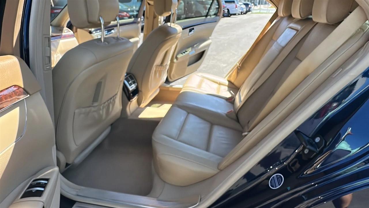 Mercedes-Benz S-Class  2012