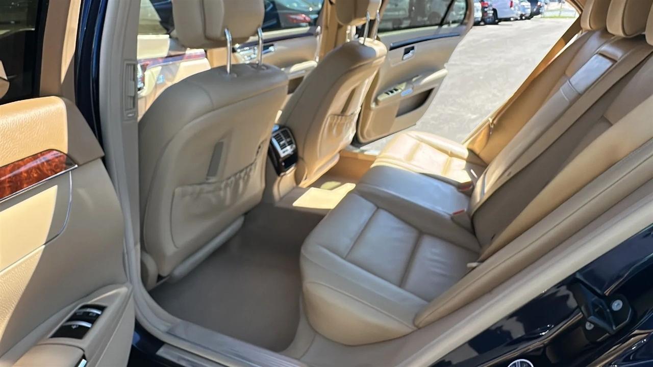 Mercedes-Benz S-Class  2012