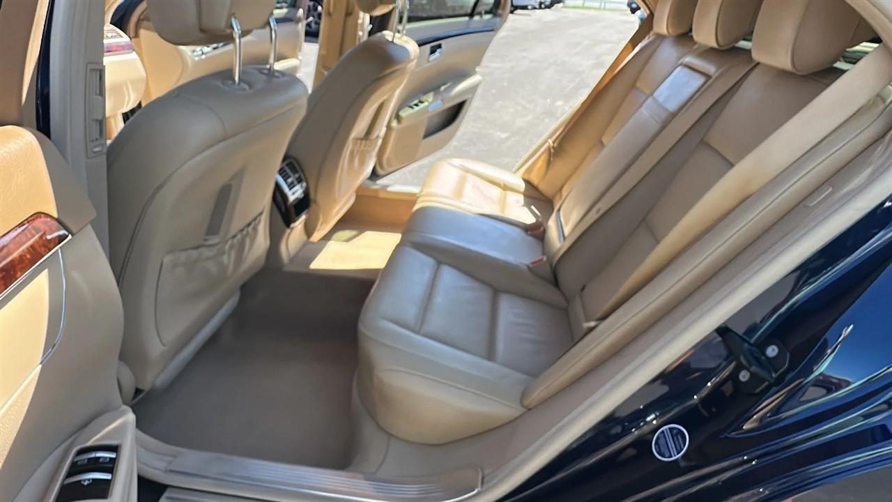 Mercedes-Benz S-Class  2012