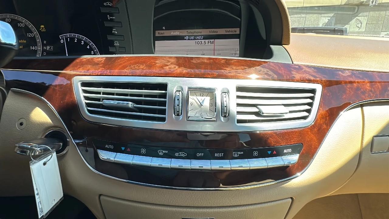 Mercedes-Benz S-Class  2012