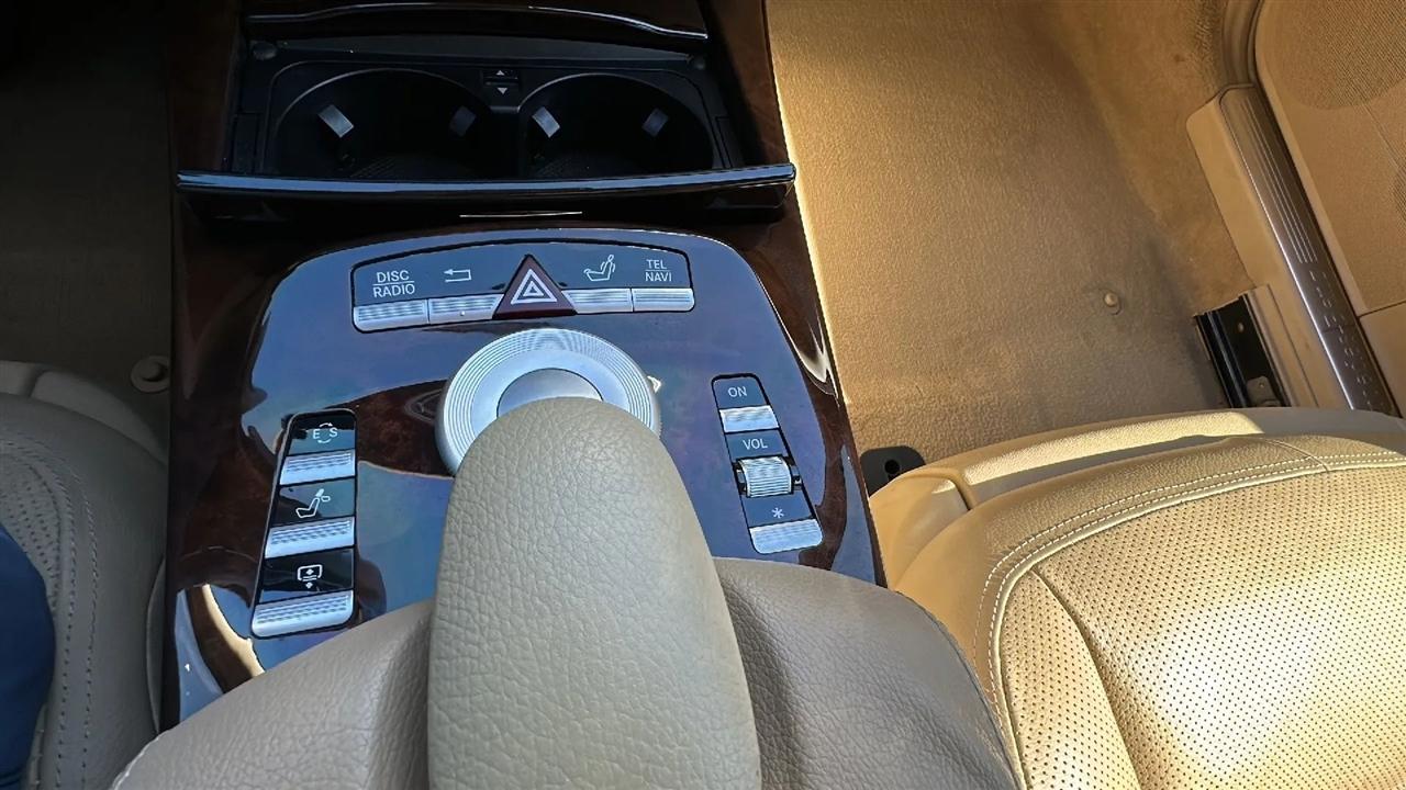 Mercedes-Benz S-Class  2012