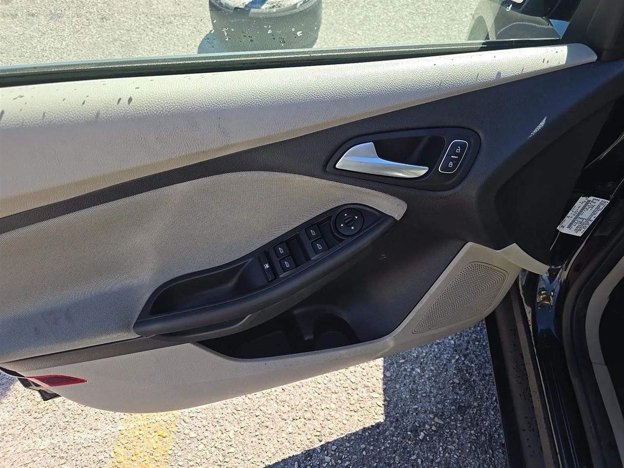 Ford Focus  2015